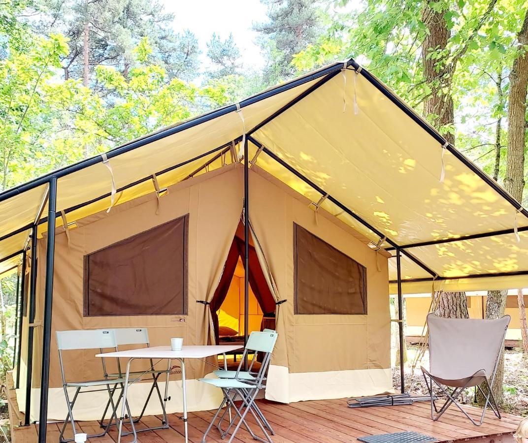 Camping Onlycamp Le Petit Bocage Les Essarts  Exterior foto